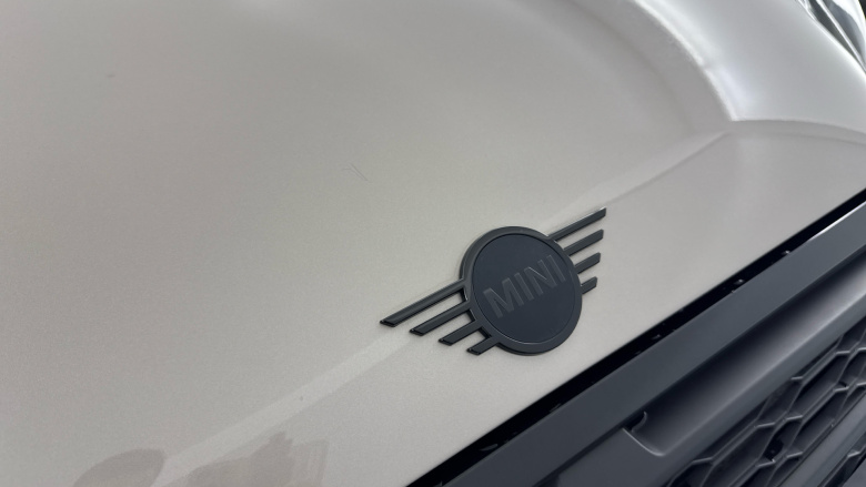 MINI Hatchback 1.5 Cooper Sport 3dr Auto Petrol Hatchback